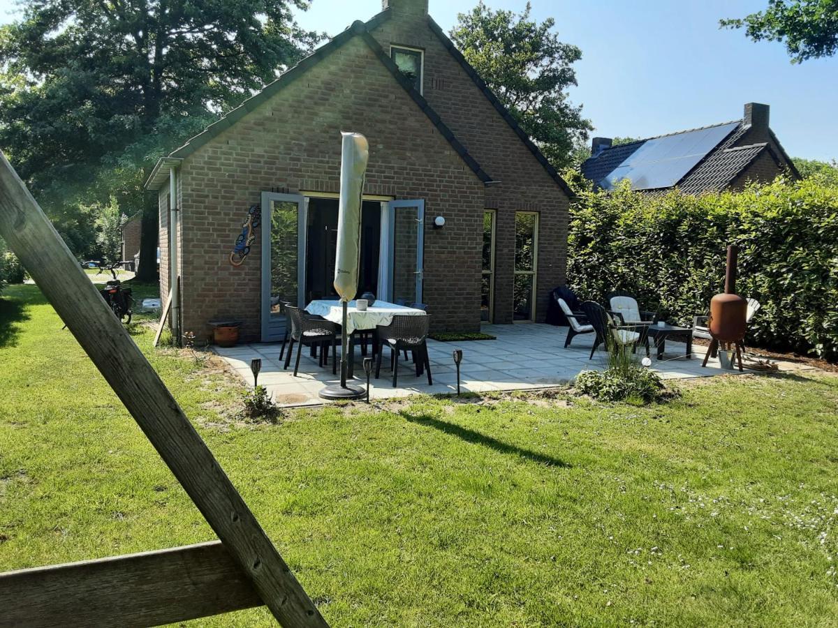 Rumah Senang Wellness Met Hottub En Tuin Ewijk Екстериор снимка