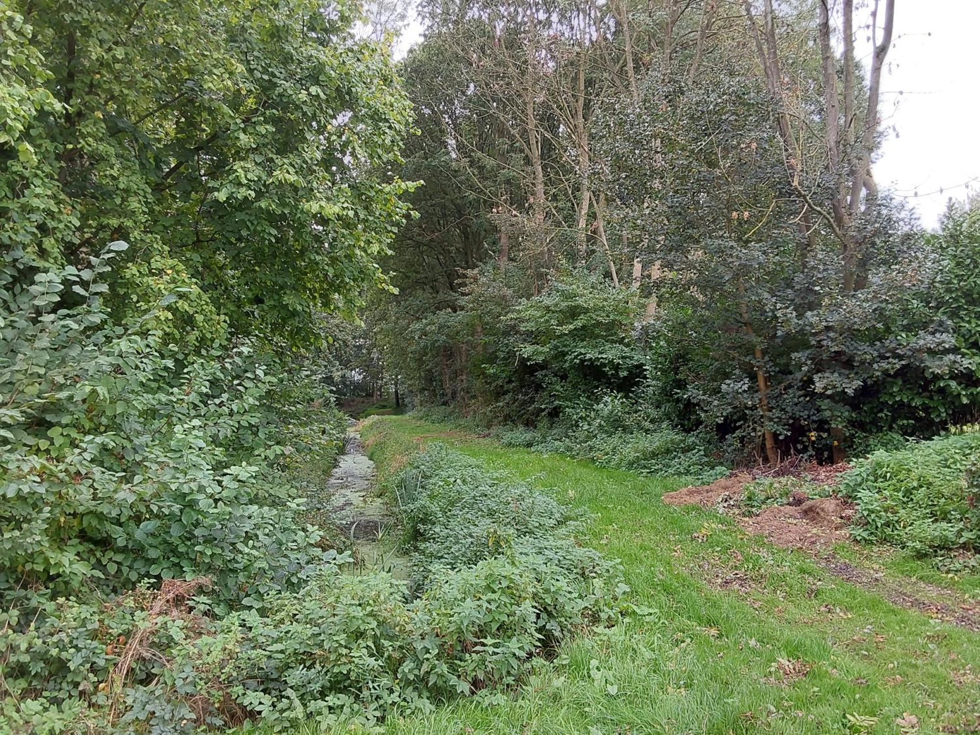 Rumah Senang Wellness Met Hottub En Tuin Ewijk Екстериор снимка