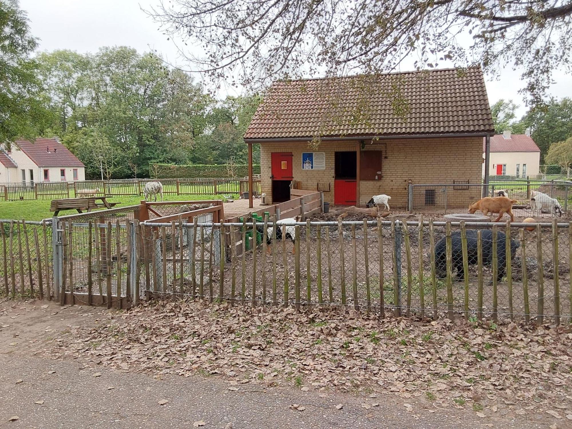 Rumah Senang Wellness Met Hottub En Tuin Ewijk Екстериор снимка