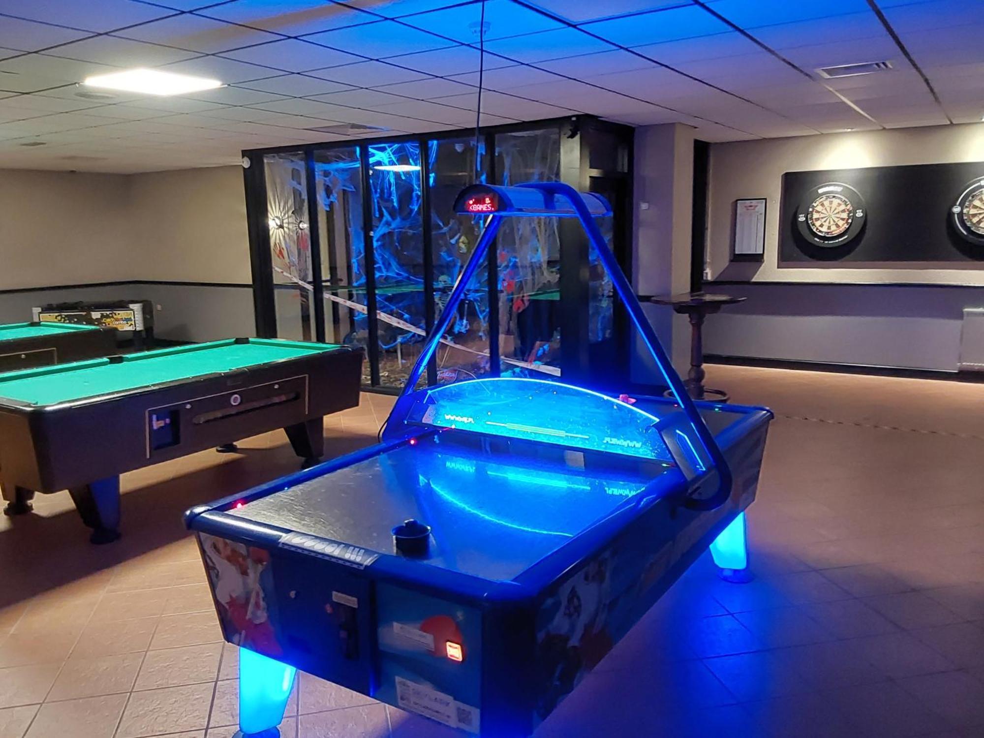 Rumah Senang Wellness Met Hottub En Tuin Ewijk Екстериор снимка